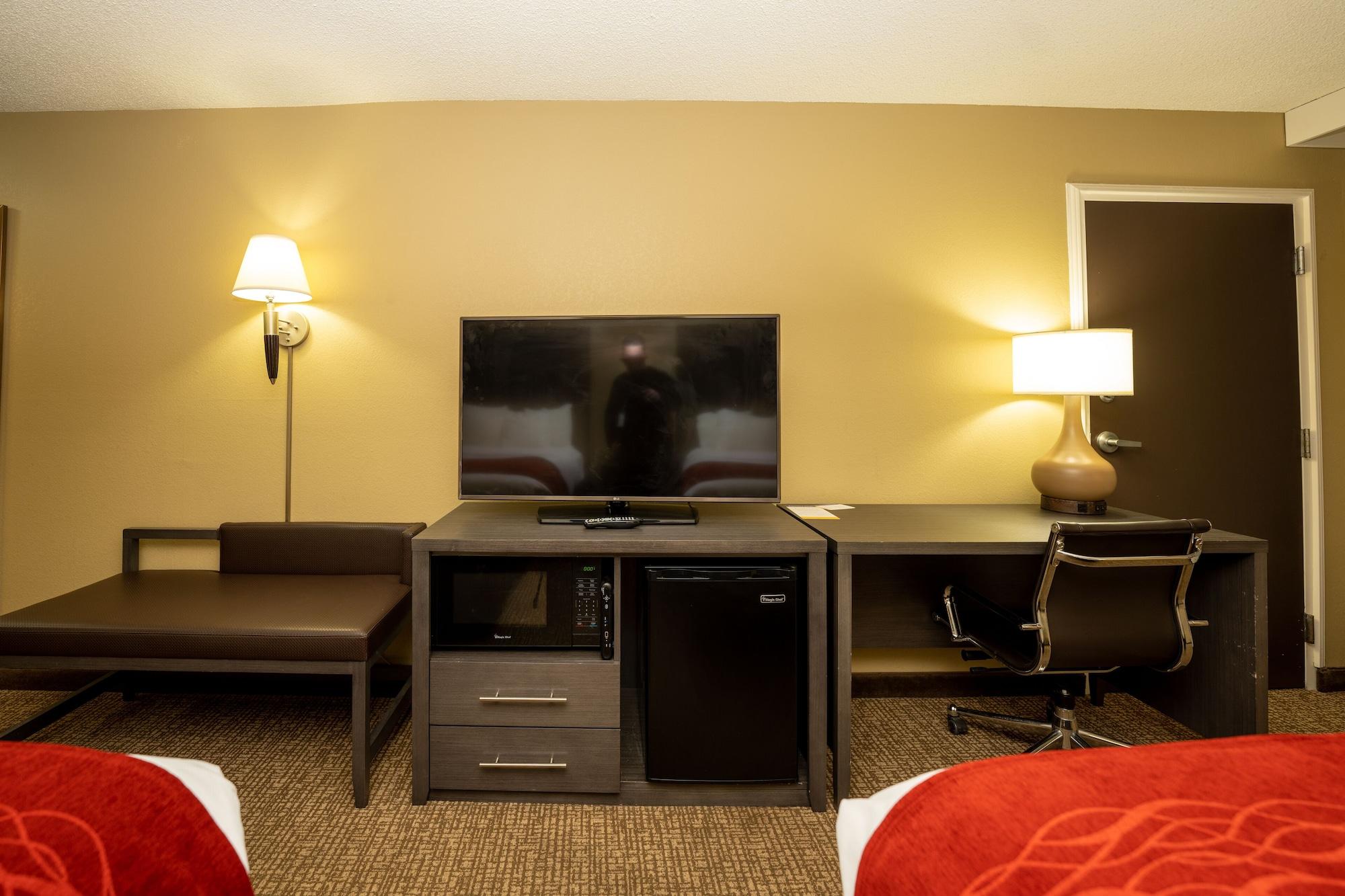 Comfort Inn Opelika - Auburn Buitenkant foto