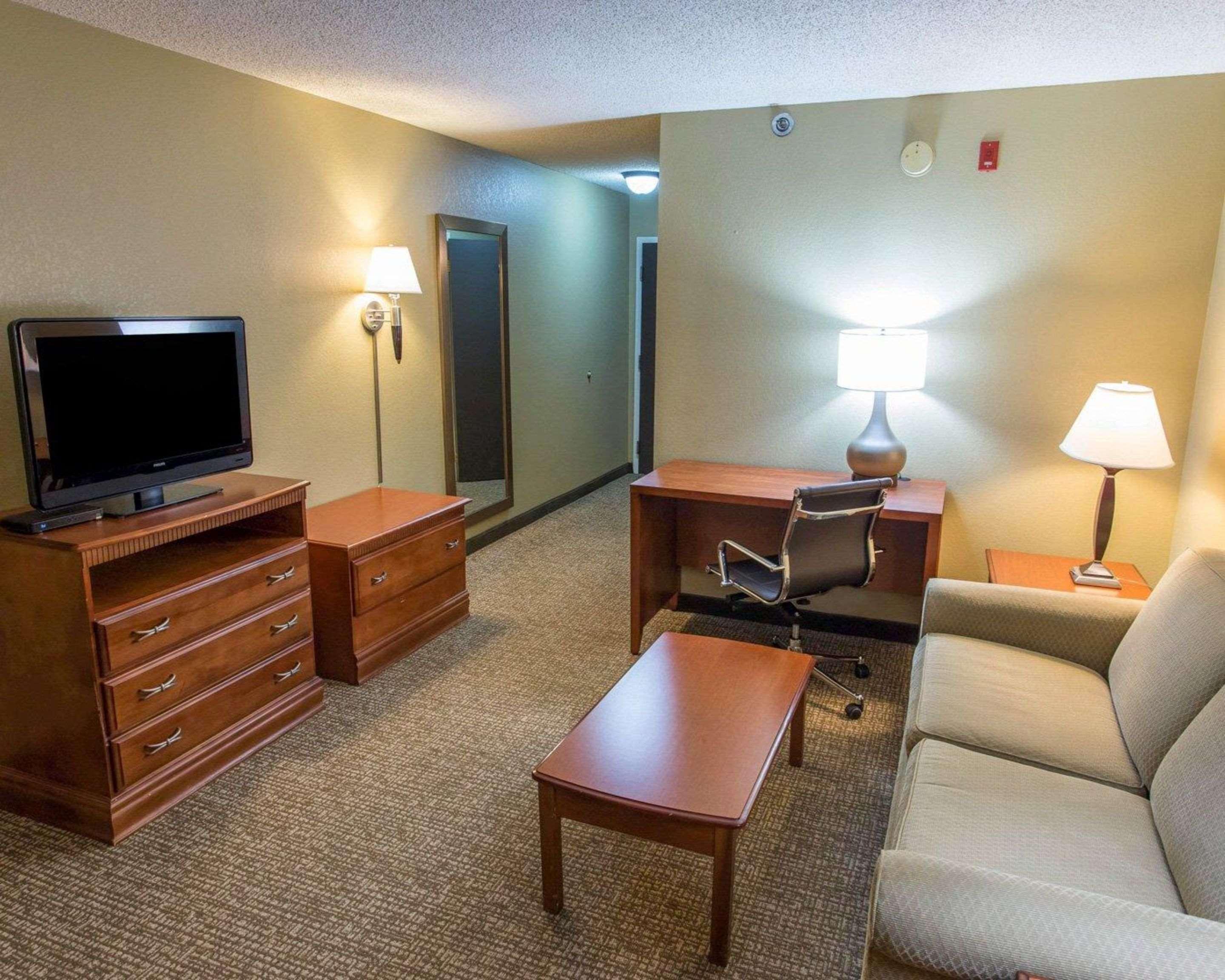 Comfort Inn Opelika - Auburn Buitenkant foto