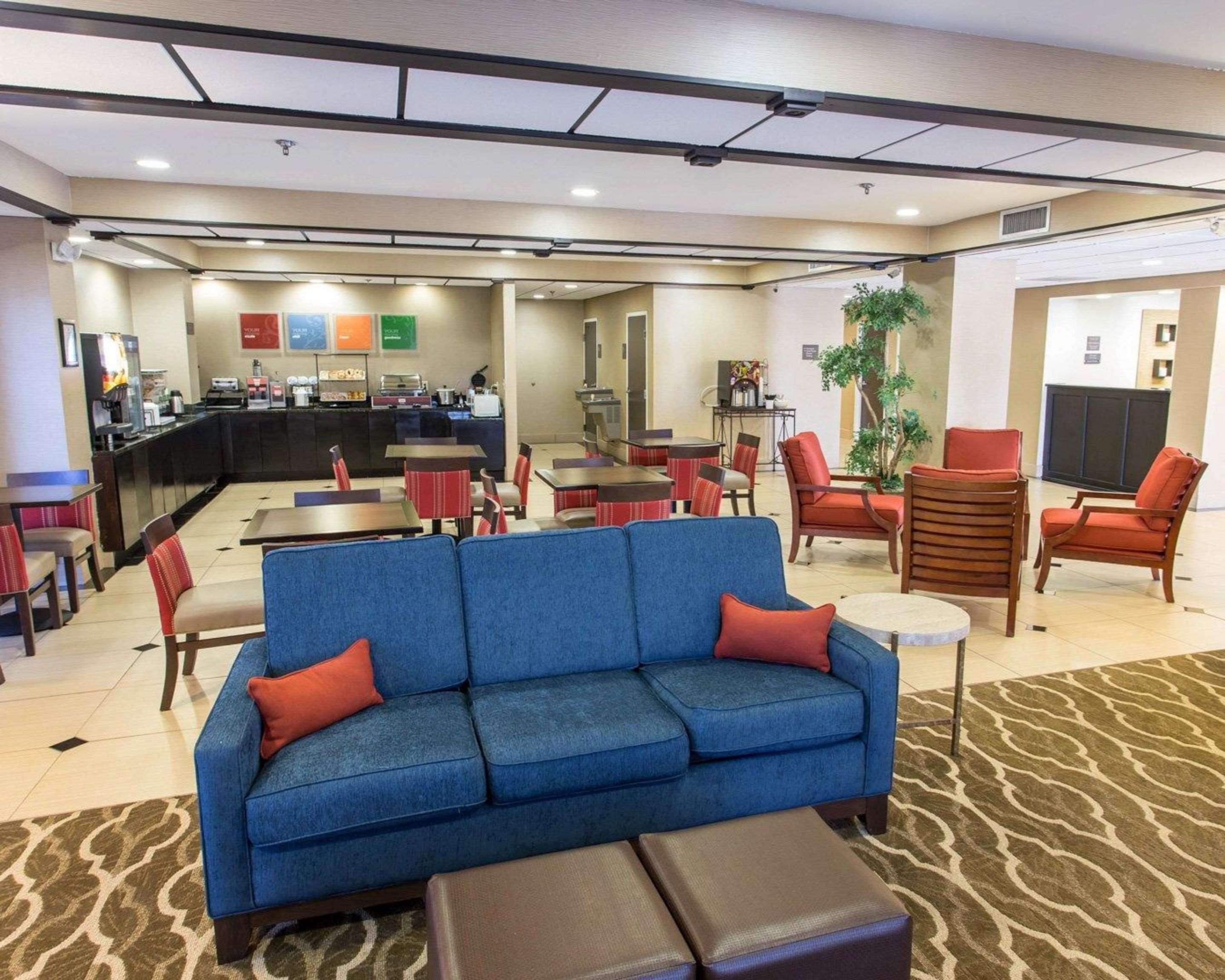 Comfort Inn Opelika - Auburn Buitenkant foto