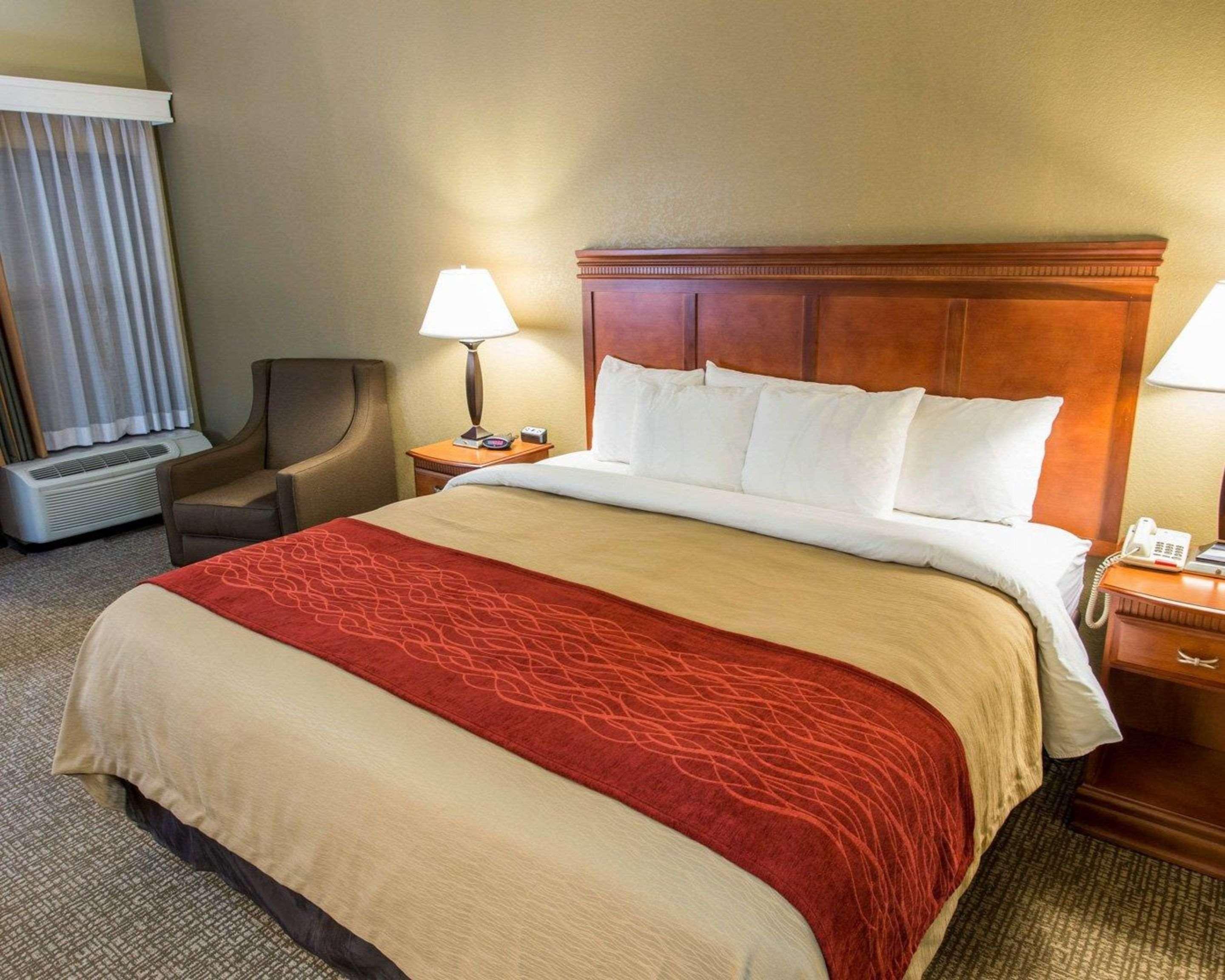 Comfort Inn Opelika - Auburn Buitenkant foto